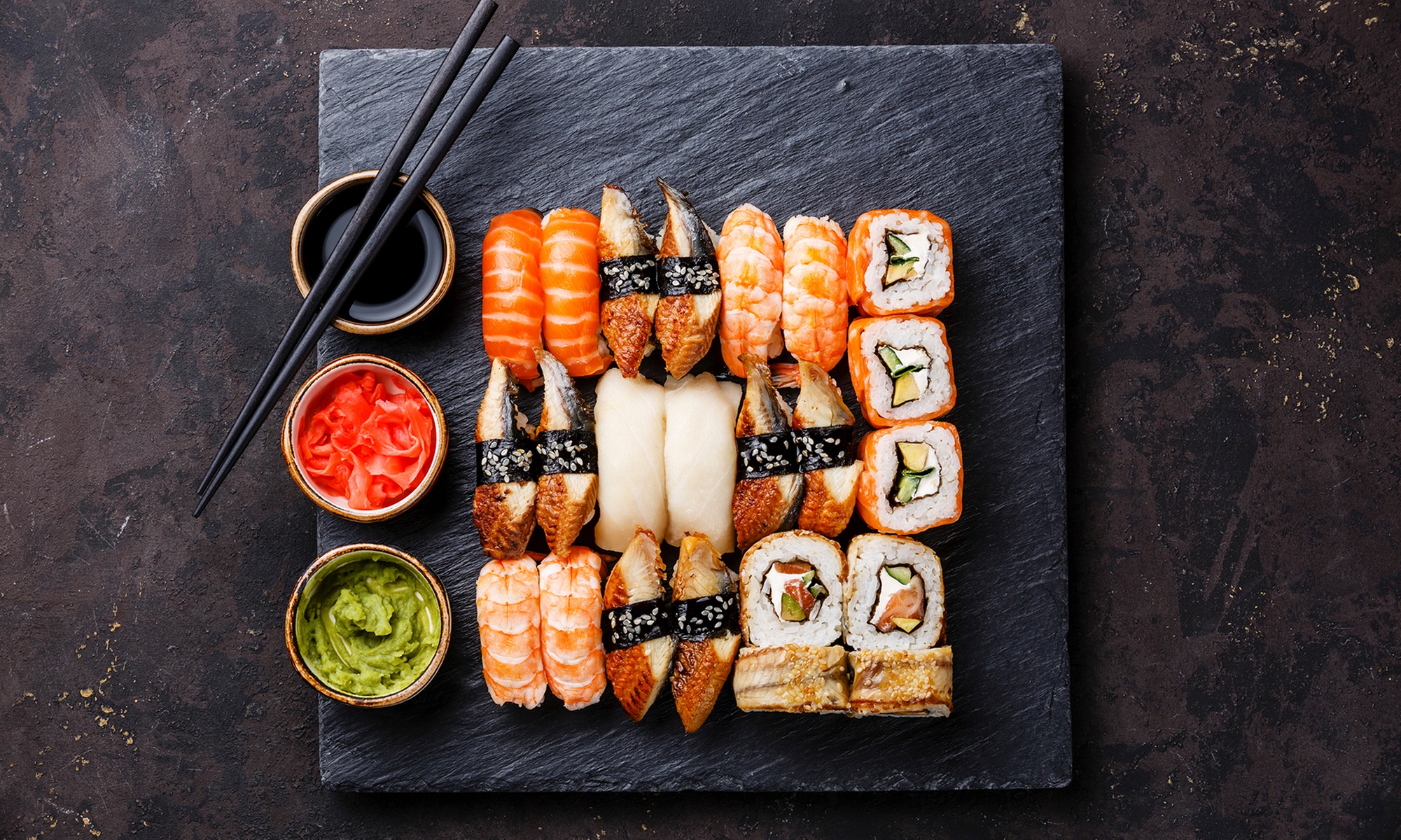 Vorspeise nach Wahl und Sushi Platte Katana Bento für 2 od. 4 Personen
