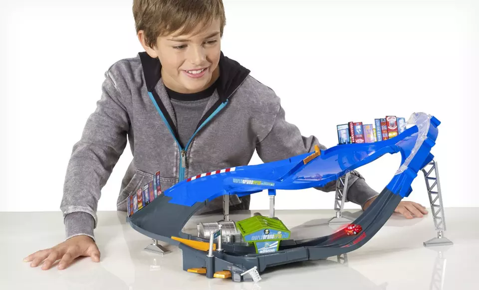 $19.99 for a Disney and Pixar Cars Micro Drifters Speedway Play Set ($47.99 List Price). Free Shipping and Returns. - Primary Image