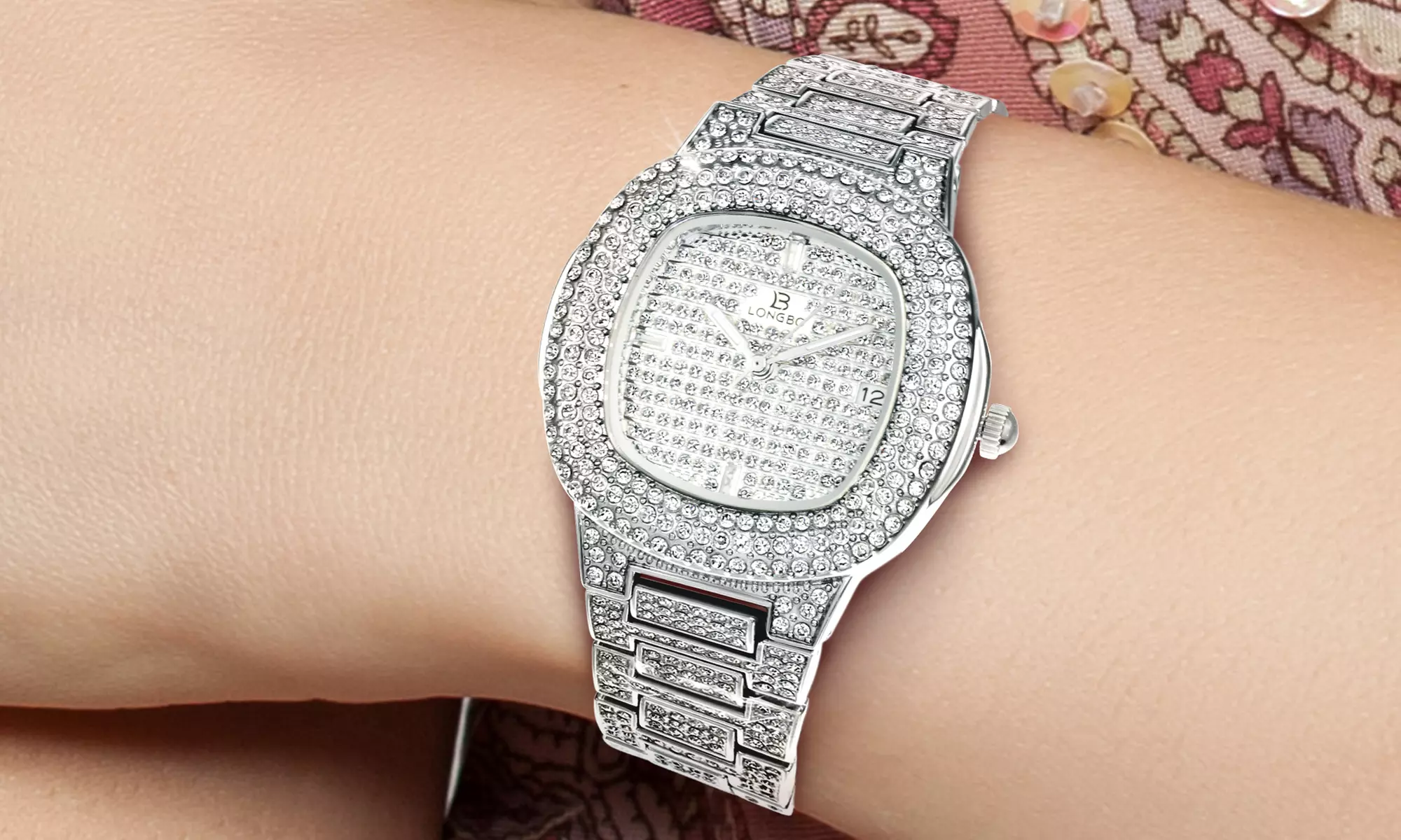 Montre au design élégant SC Crystal