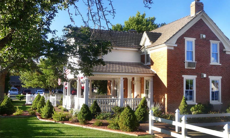 Heritage Inn Bed And Breakfast In - Snowflake, AZ | Groupon Getaways