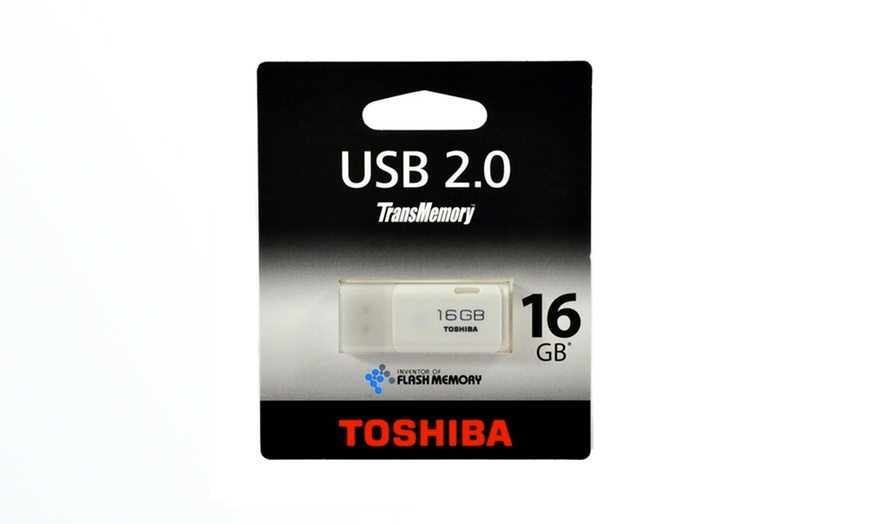 Image 4: Toshiba USB Flash Drive