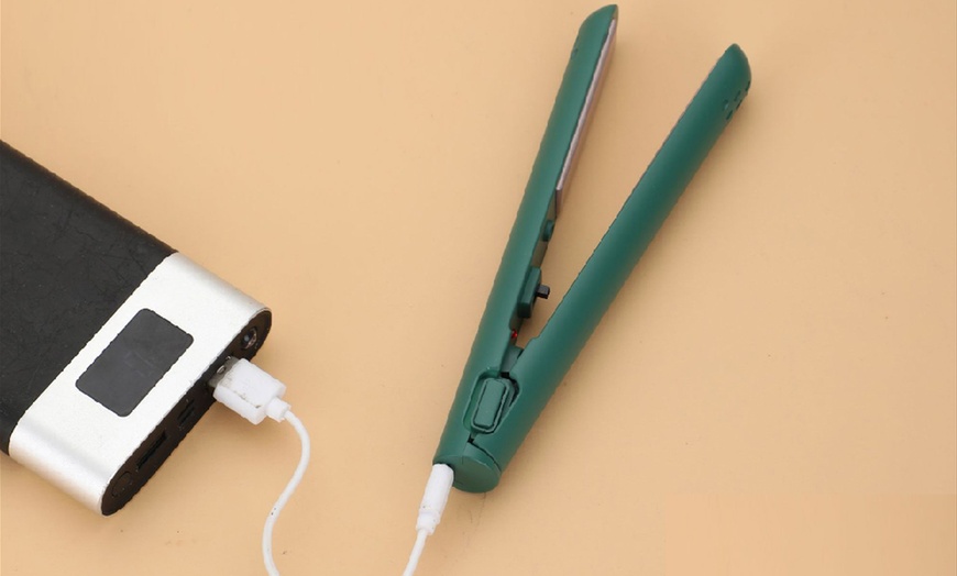 Image 3: Mini Portable USB Hair Straightener