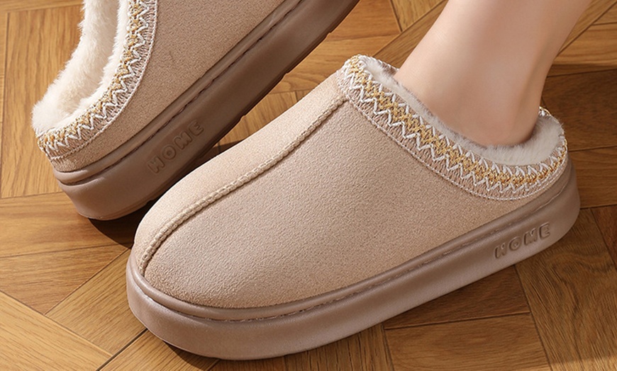 Image 10: Cosy Faux Fur Sheepskin Lined Mini Snug Slippers