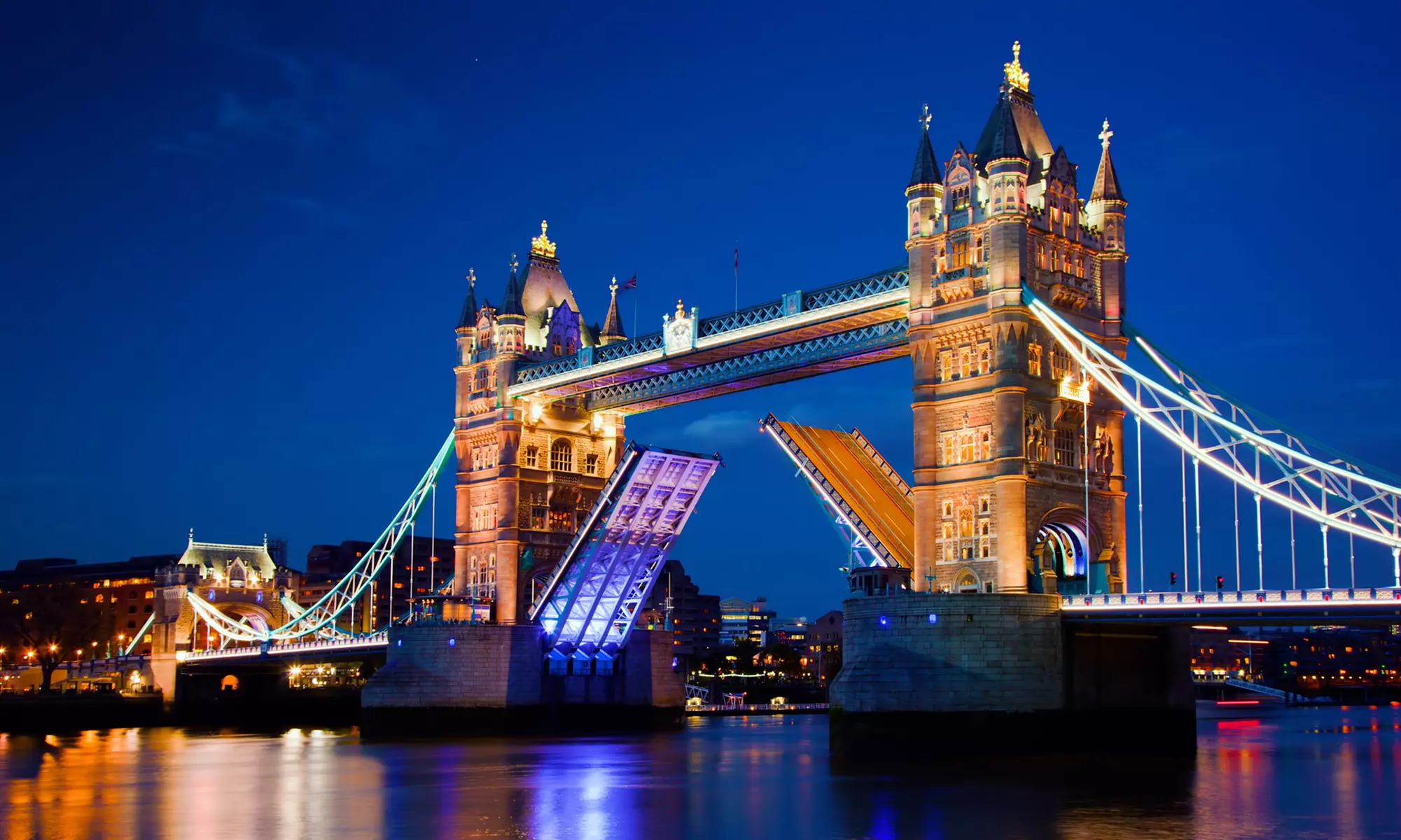 ✈ 6-Day London Vacation with Air from Great Value Vacations
