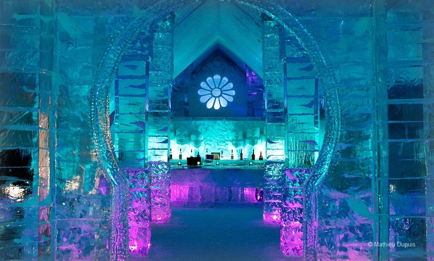 Image 3: Hôtel de Glace Getaway