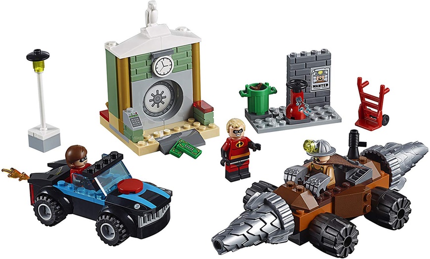 Image 2: LEGO Incredibles 2 Set