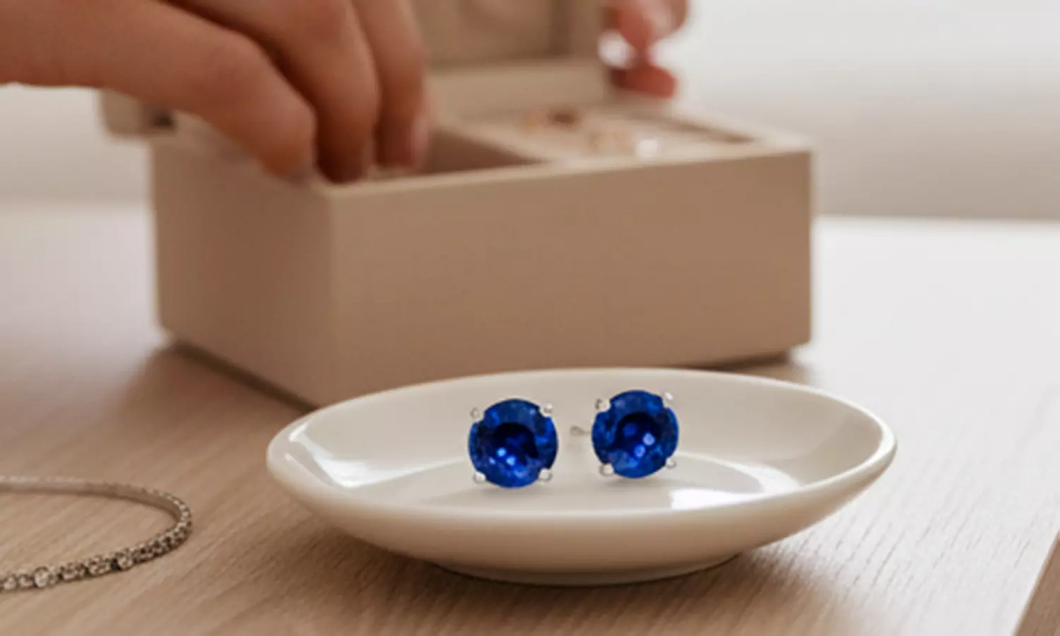 Paris Jewelry 14k White Gold Plated 1.36ctw Round Natural Sapphire Stud Earrings