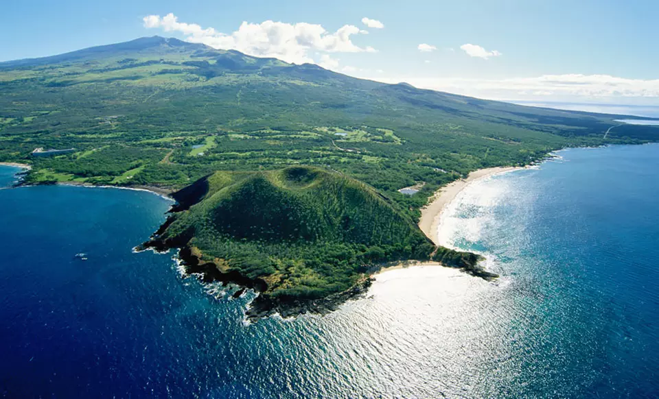 5-Night Stay at Bamboo Valley Inn in Maui, HI - Primary Image