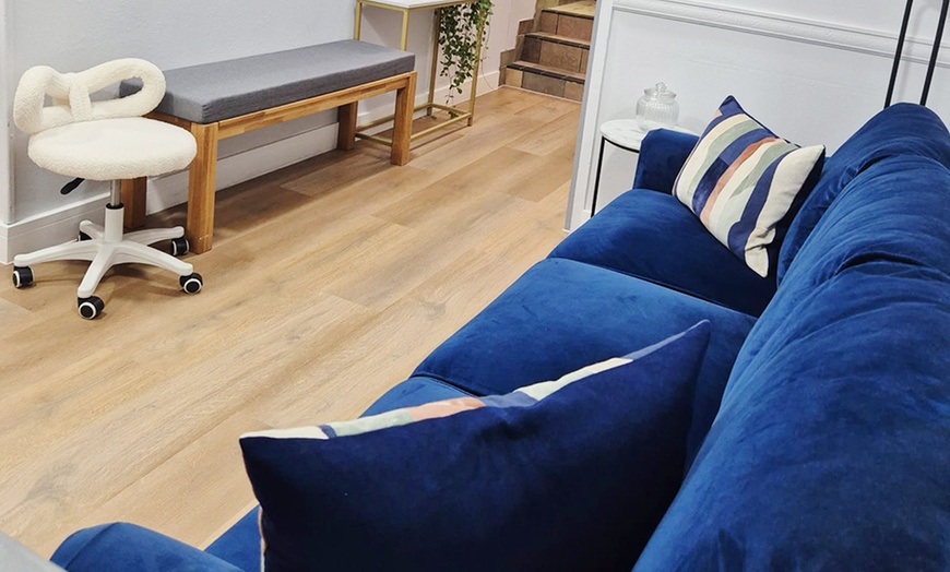 Image 2: Glow Up with Deep Cleanse Facial with Optional Dermaplaning Facial