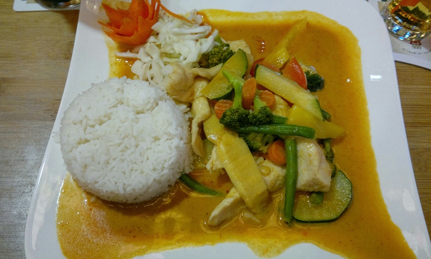 Image 1: Three-Course Thai Meal