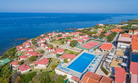 Castelsardo: 7 notti in pensione completa presso Villaggio Rasciada Club 4*- Prezzo valido per 1 persona