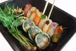 Wyjątkowe sushi na wynos: smaki Japonii na krakowskich Błoniach w Sakana Sushi & Sticks (do -20%) - Second Medium