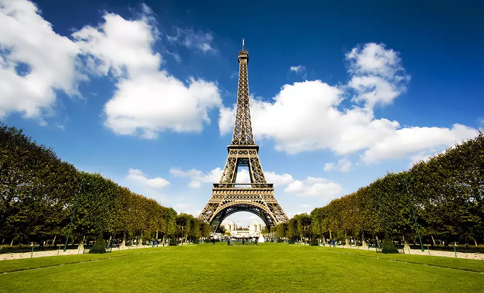 8-Day Paris and Rome Vacation with Airfare from Gate 1 Travel. Price/Person Based on Double Occupancy. - Primary Image