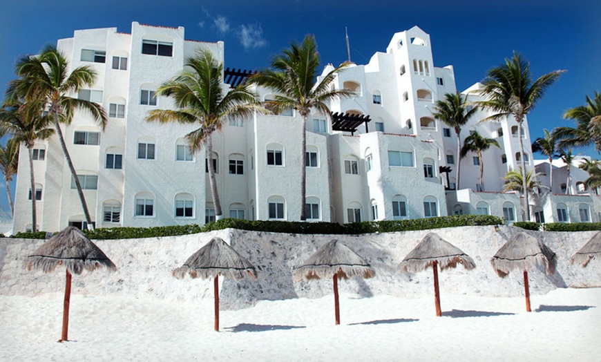 GR Caribe By Solaris Deluxe All Inclusive Resort in - Cancun, QR, MX ...