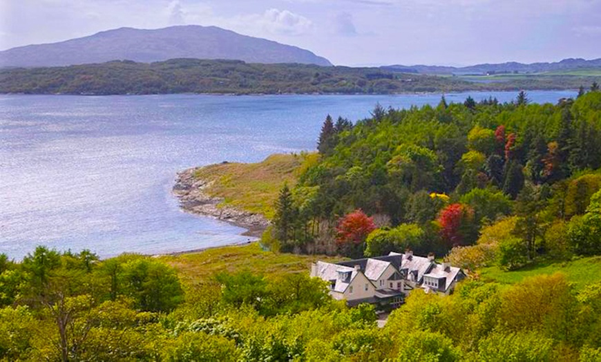 Image 1: Oban: 1- or 2-Night Stay with Breakfast