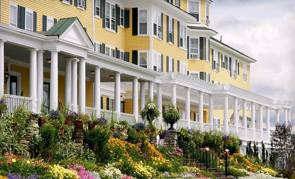 Two-Night Stay at Mountain View Grand Resort & Spa in New Hampshire's White Mountains - Primary Image