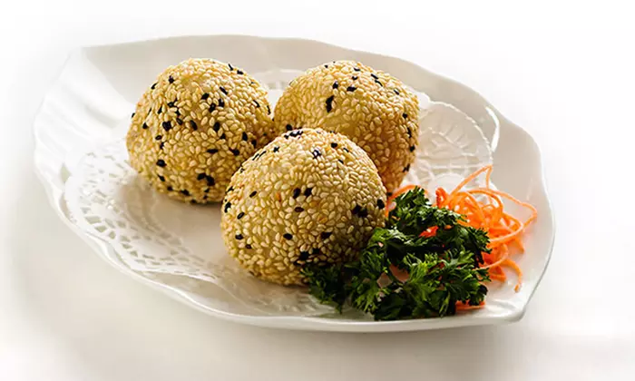 C$15 for C$30 Towards Chinese Cuisine and Drinks at Pearl King - Primary Image