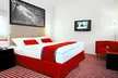 Praga: camera doppia executive con colazione e late check-out per 2 presso Red & Blue Design Hotel 4* - Image 6