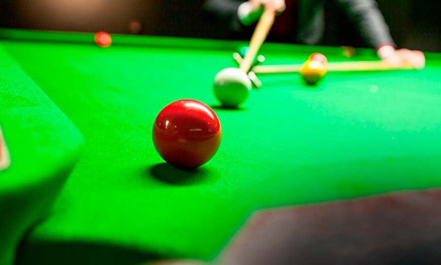 Image 6: Burgers, Beer and Pool at Rileys