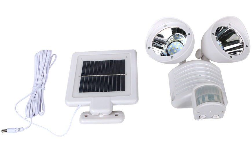 Image 10: Solar-Powered Twin Head LED Light