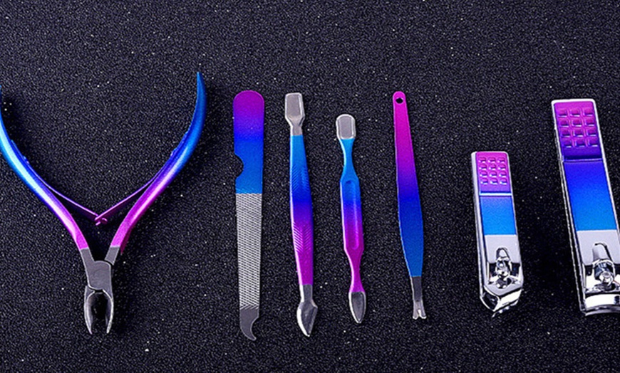 Image 7: 15-Piece Manicure Set with Stainless Steel Case