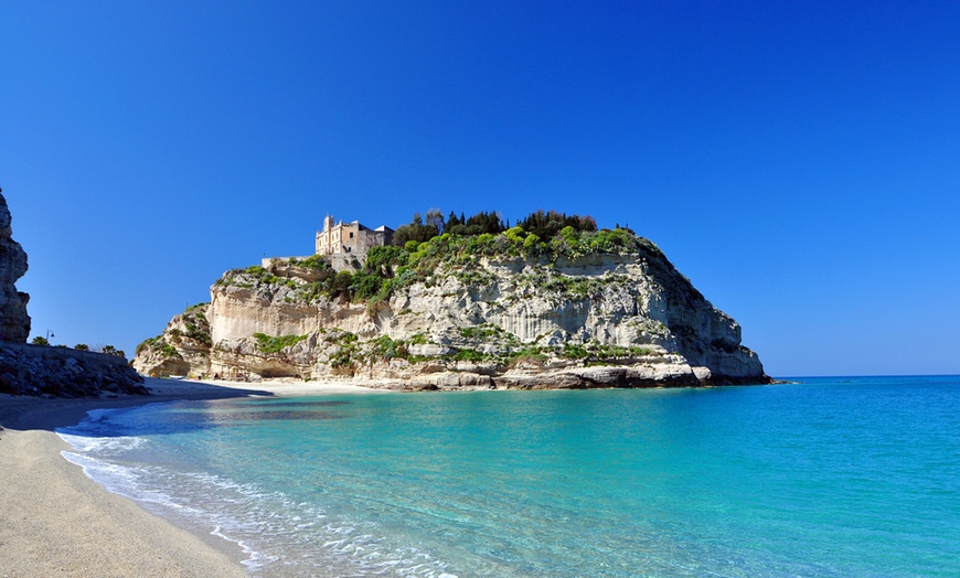 Image 1: Calabria: 7 notti con colazione e drink di benvenuto