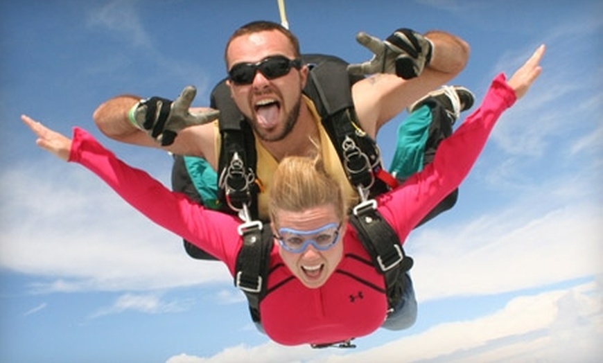 Freefall Express Skydiving in - Mt. Vernon, Missouri | Groupon