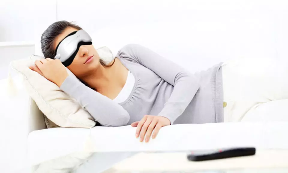 Ucomfy Eyes and Temple Cordless Massager - Primary Image