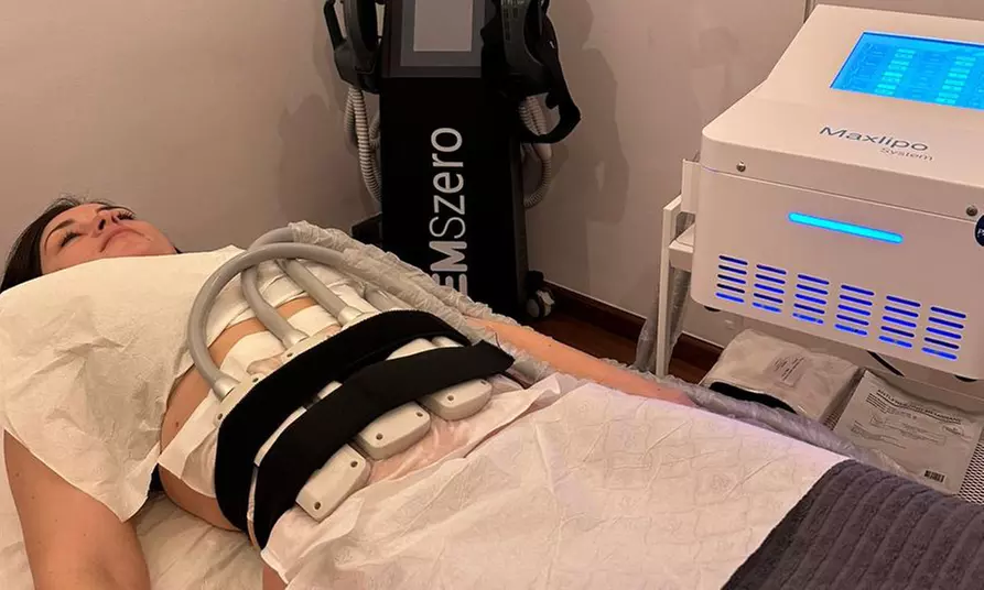 Define tus curvas con 1 o 2 sesiones de criolipólisis y EMSculpt