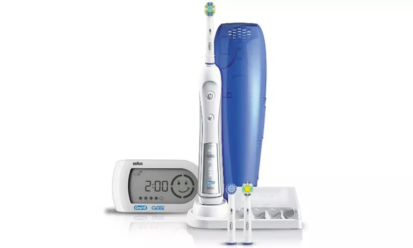 Oral B Triumph 5000 Toothbrush (£74.99) With Choice of 4 Replacement Heads (£84.98), With Free Delivery (Up to 47% Off) - Image 5