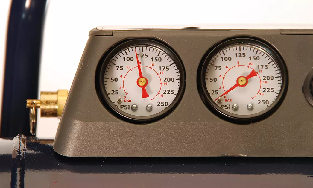 Primefit 1 Gallon 125 PSI Air Compressor with Regulator and Control Panel - Second Medium