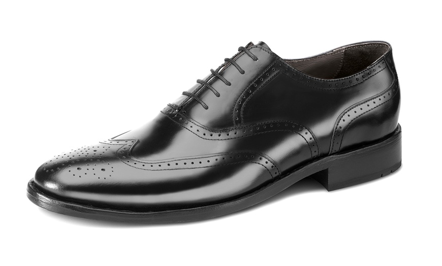 Image 3: Samuel Windsor Brogue Shoes