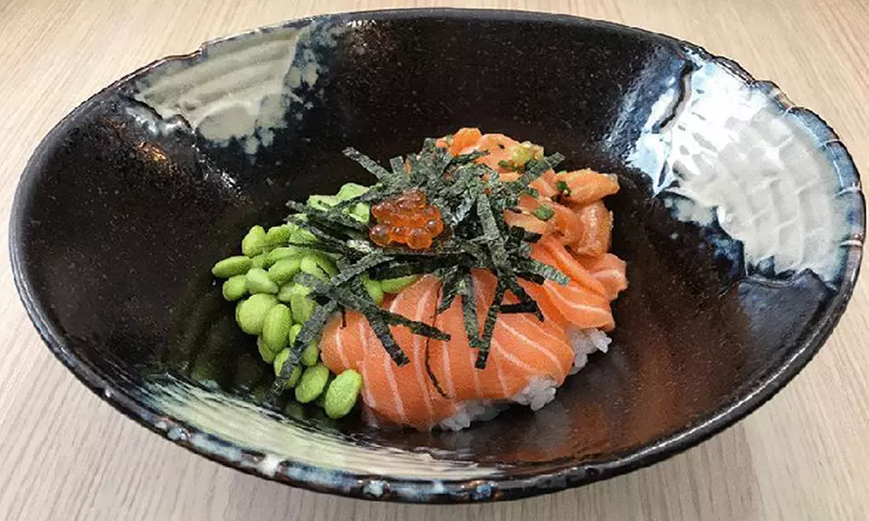 ⏰ Menu Poke Bowl con dolce per 2 o 4 persone al ristorante Ichiro (sconto fino a 34%). Prenota&Vai! - Primary Image