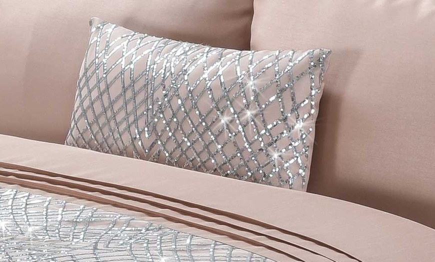 Image 4: Luxe Charleston Duvet Set with Embellished Sparkle Trim