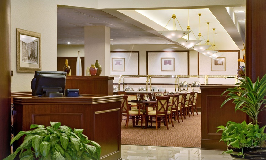 Family-Friendly Hotel in Indianapolis North | Groupon