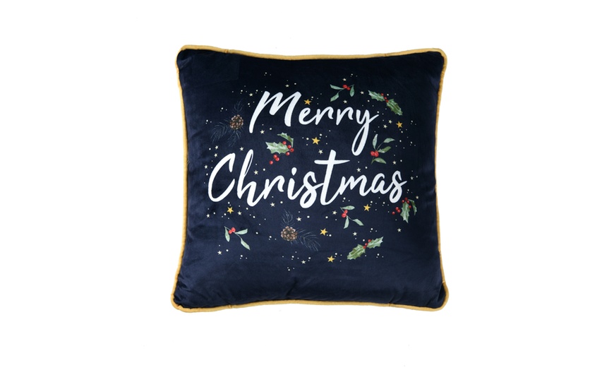 Image 9: Christmas Cushion Collection