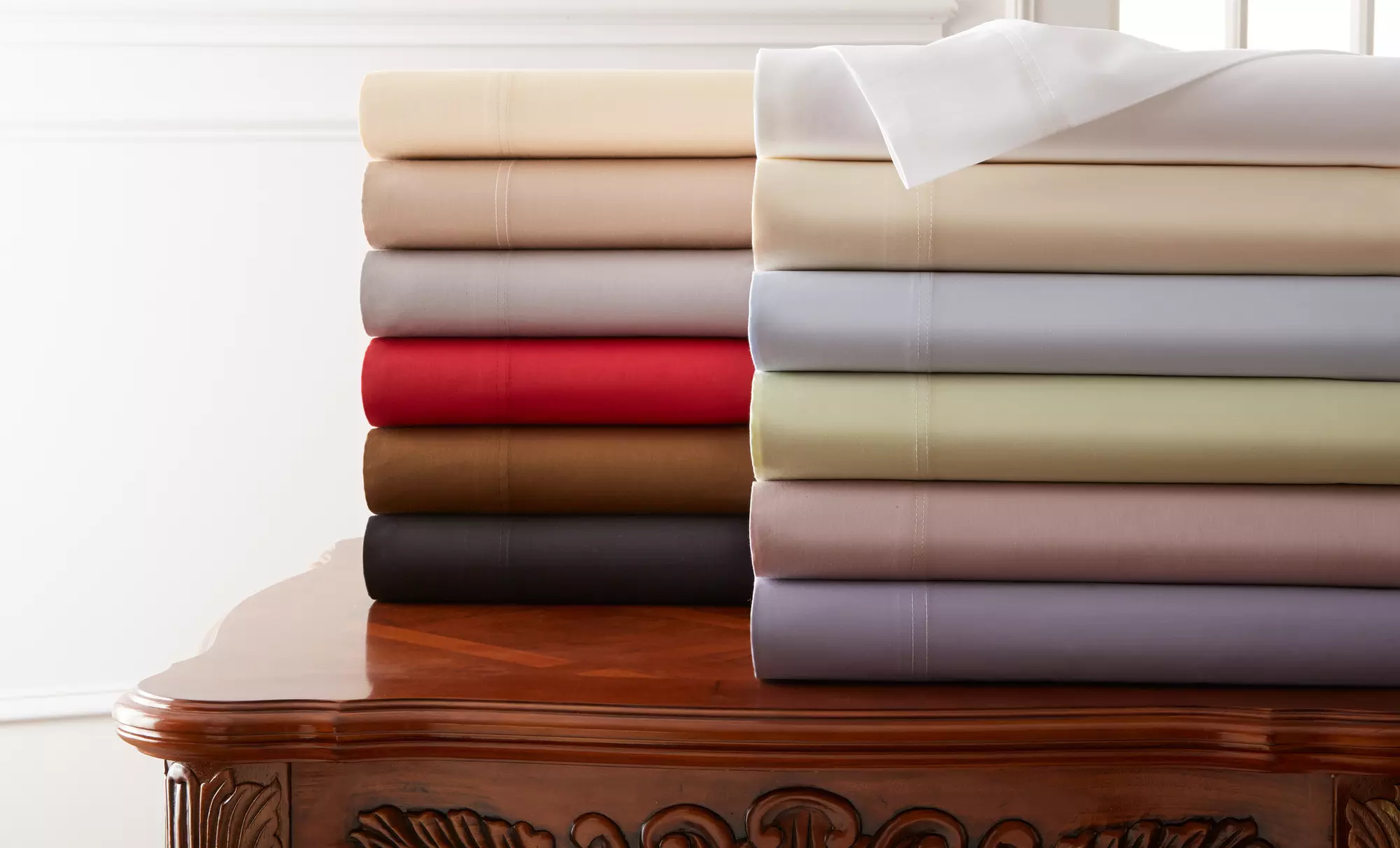 600-Thread-Count Hotel New York 100% Cotton Sheet Sets - Primary Image