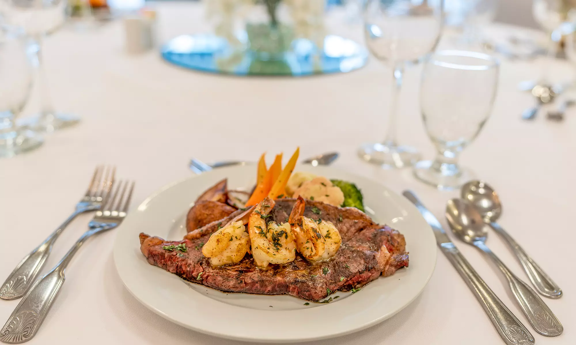 Member Pricing: Budget Hotel in Central NOLA with Rooftop Pool 