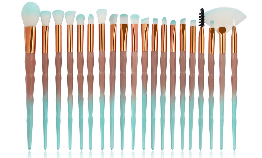 Image 3: One or Two 20-Piece Diamond Makeup Brush Sets