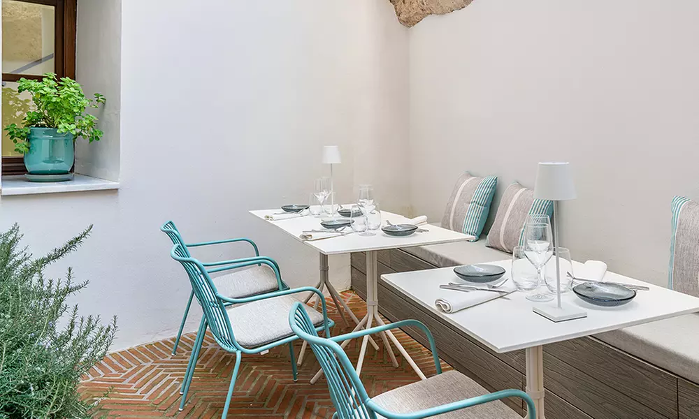 Cocina sevillana auténtica para 2 personas en La Despensa de Molviedro