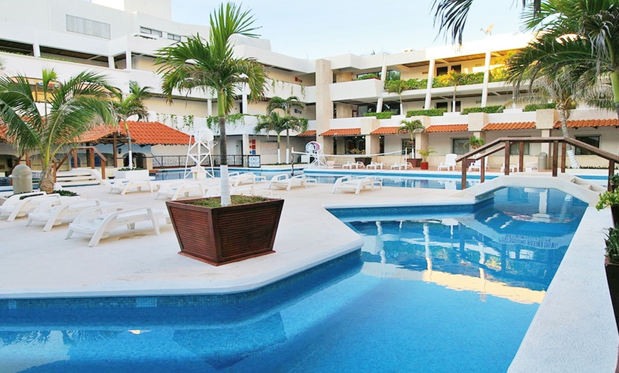 All-Inclusive Flamingo Cancun Resort Stay with Airfare Travel by Jen in ...