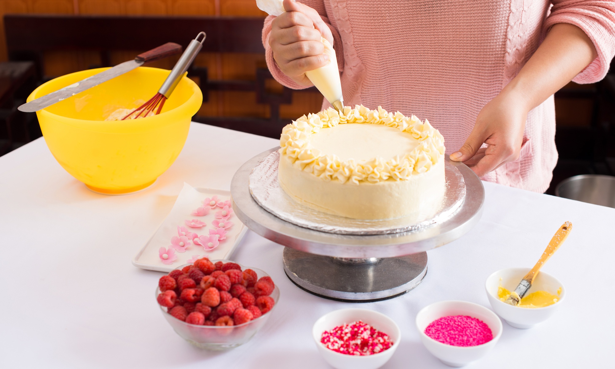 Unleash Creativity With Frosting Fun: Cake Decorating Class for 1 or 2