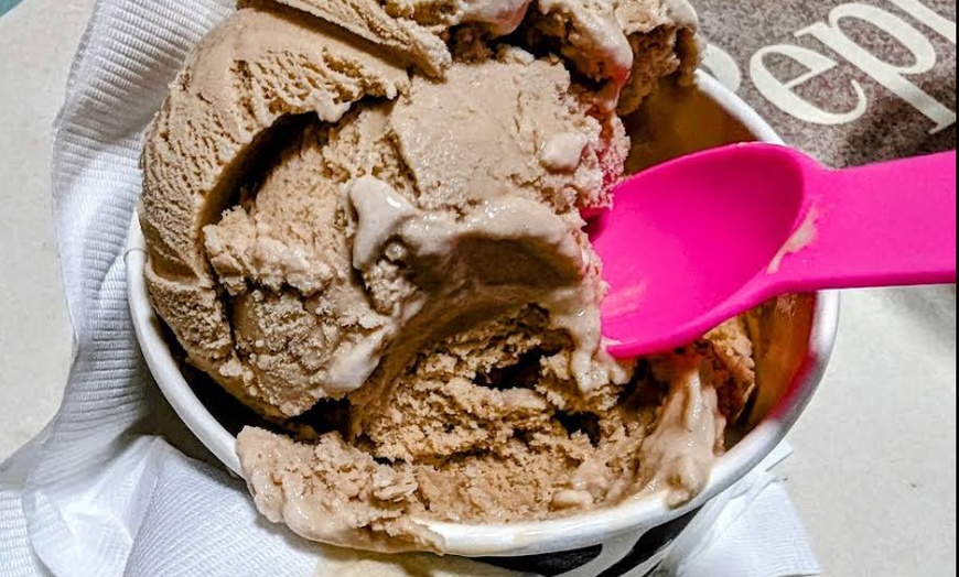 Image 14: Your Choice of 1, 2 or 4 Combos & Ice Creams for 1, 2 or 4 People