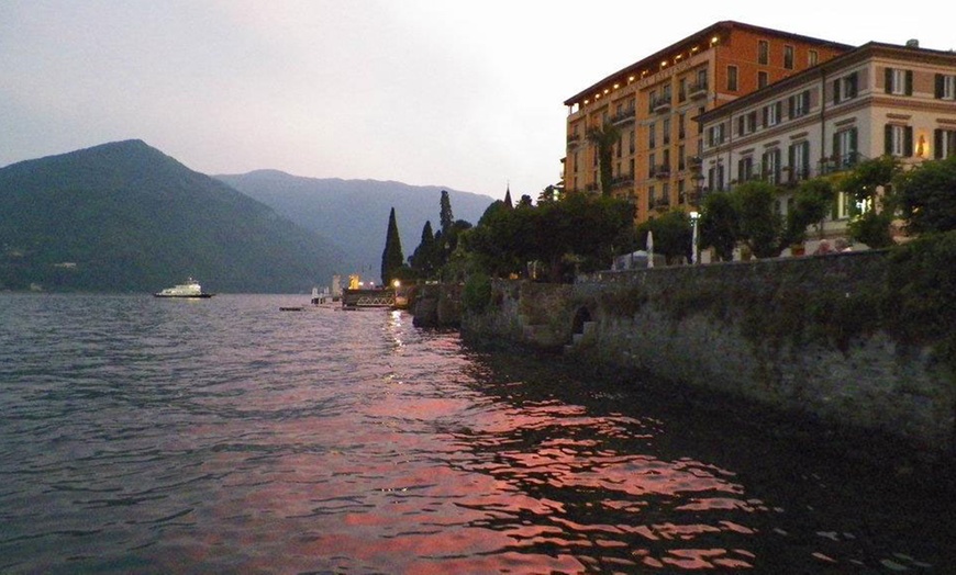 Image 8: Piscina e pranzo al lago di Como