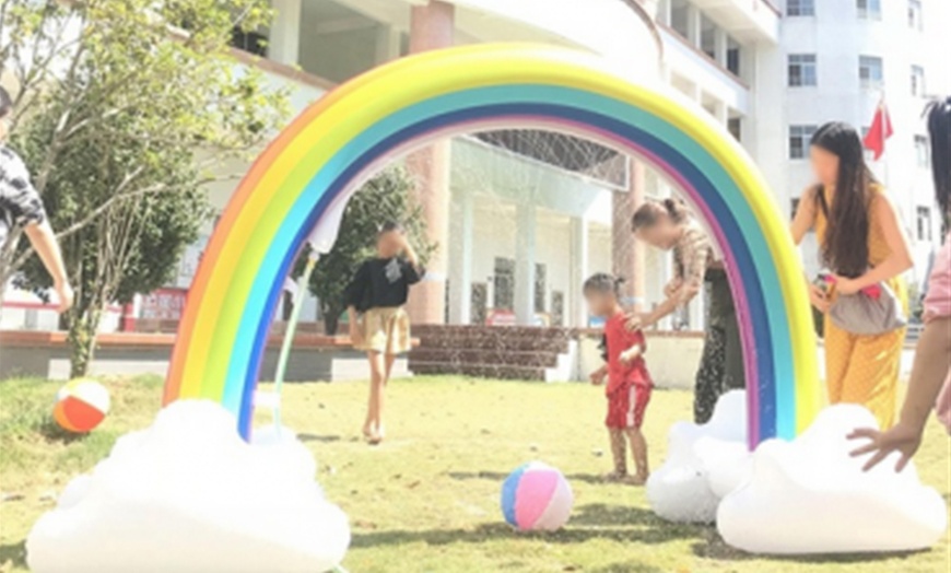 Image 5: Inflatable Rainbow Sprinkler