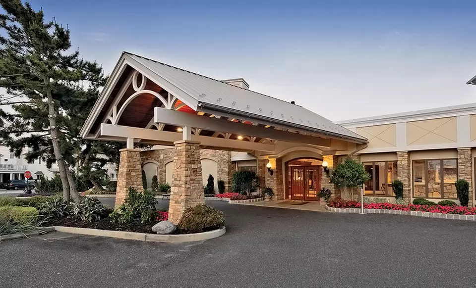Stay at The Golden Inn Hotel in Avalon, NJ; Dates into December - Primary Image