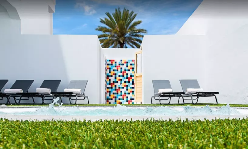 Day pass para 2 personas con cama balinesa, botella de cava y extras