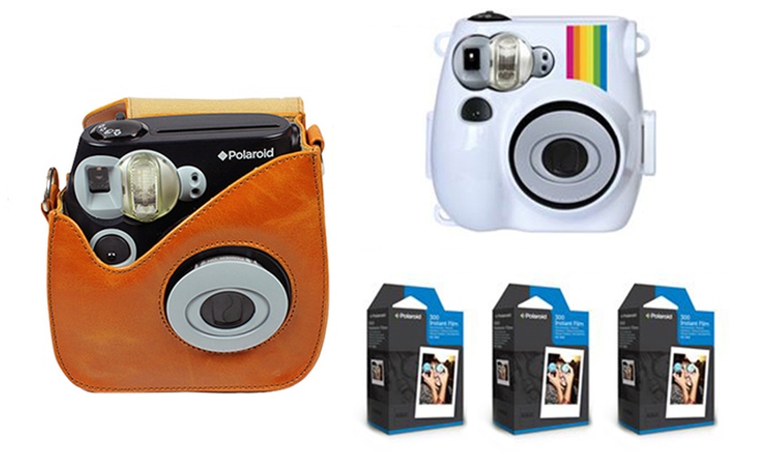 Image 12: Polaroid Camera and 3-Pack Film