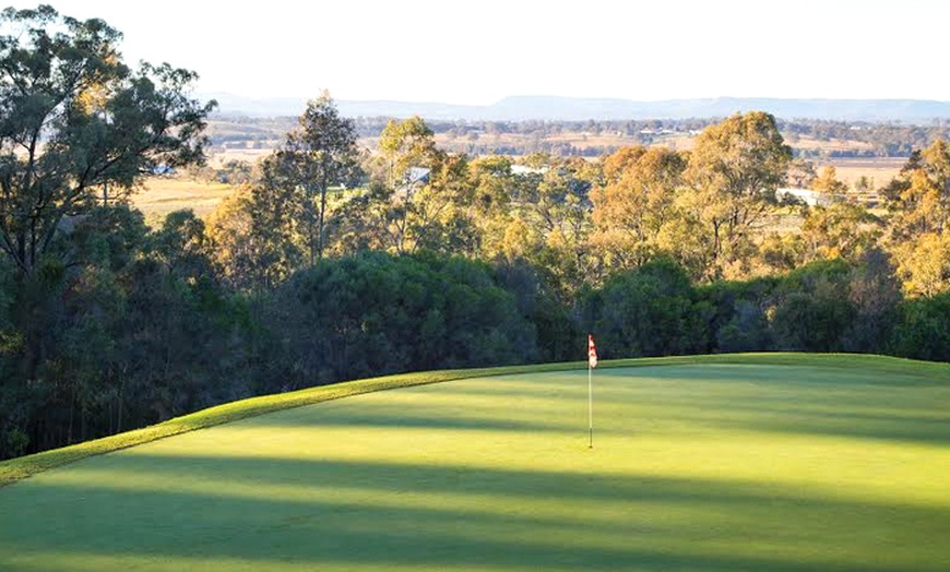 Image 4: Golf in Hunter Valley