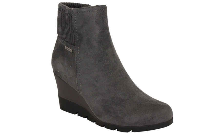 Image 6: Wedge Heel Ankle Boots